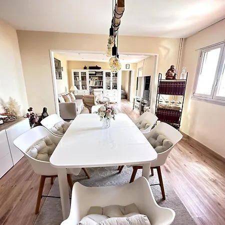 Serenity - Sea View - 2 Bedrooms, 3 Beds To 7 People *