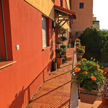 Serenity - Sea View - 2 Bedrooms, 3 Beds To 7 People *