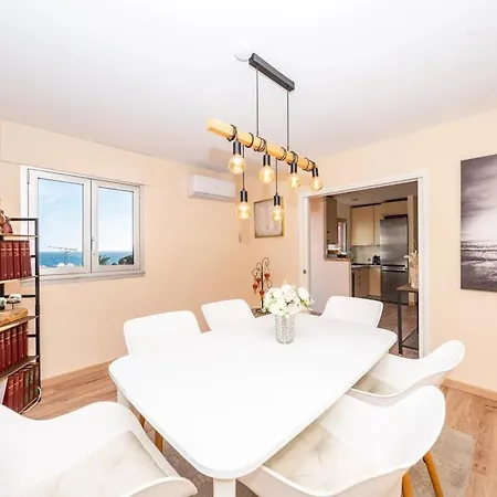 Serenity - Sea View - 2 Bedrooms, 3 Beds To 7 People