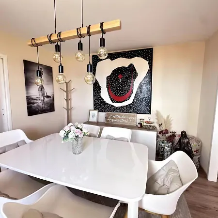 Serenity - Sea View - 2 Bedrooms, 3 Beds To 7 People
